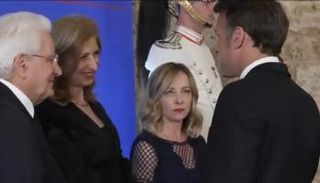 لقطة شاشة من فيديو استقبال ميلوني لماكرون