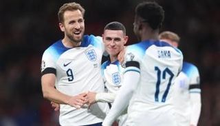 بث مباشر إنجلترا وصربيا 