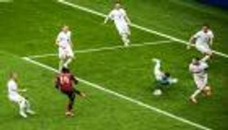 كلَّف صاحبه السقوط مصابا.. أفضل إنقاذ في يورو 2024 (فيديو)
