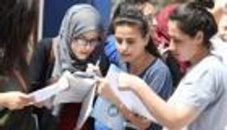 القبض على «مسرب» امتحانات الثانوية العامة بمصر