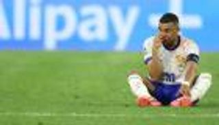 «قناع» مبابي في يورو 2024.. هل يتحول قائد فرنسا إلى «نينجا» حقيقي؟