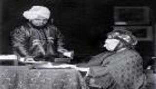 الملكة فيكتوريا والهندي عبدالكريم.. صداقة أغضبت البلاط البريطاني