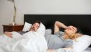 شخير الرجال الليلي المنتظم علامة على مرض مزمن