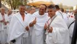 بعد وفاة 49 حاجا.. رئيس تونس يقيل وزير الشؤون الدينية