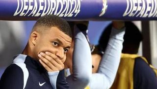 مبابي في مباراة فرنسا وهولندا بيورو 2024