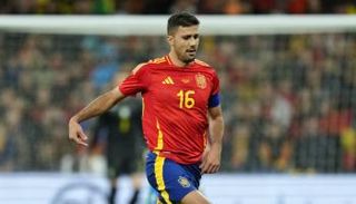 رودري لاعب وسط منتخب إسبانيا