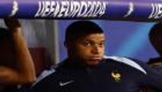 أزمة في الأفق؟.. مبابي يفاجئ باريس سان جيرمان بخطاب رسمي