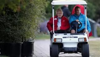 وارن بافيت في منتدى Allen & Company Sun Valley