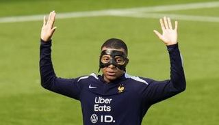 كيليان مبابي نجم منتخب فرنسا