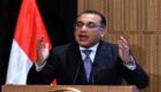 رئيس الوزراء المصري يكشف أسباب انقطاع الكهرباء.. موعد انتهاء الأزمة