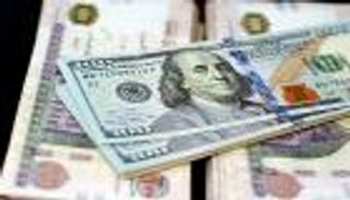 سعر الدولار في مصر يتجه نحو 50 جنيها.. هل فعلتها «الأموال الساخنة»؟