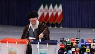 خامنئي يدلي بصوته- أرشيفية