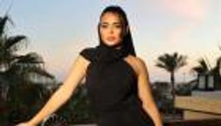 استبدال هنا الزاهد بأسماء جلال في مسرحية «ميمو»