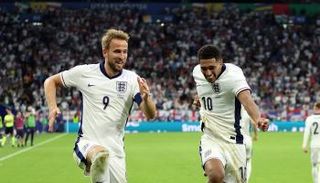 جود بيلينغهام وهاري كين من مباراة إنجلترا وسلوفاكيا