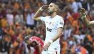 750 ألف يورو.. لماذا تراجع راتب حكيم زياش في الدوري التركي؟