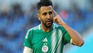رياض محرز نجم منتخب الجزائر