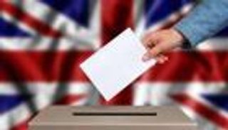 البريطانيون يصوتون في الانتخابات العامة.. وتوقعات بنتائج تاريخية لـ«العمال»