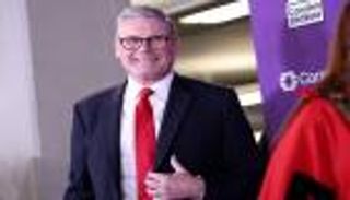 كير ستارمر.. «السير العمالي» يقود بريطانيا