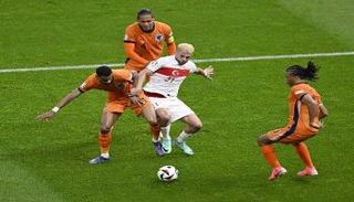 بث مباشر مباراة هولندا وتركيا