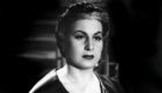 زوزو نبيل.. أم الشهيد التي أخفت زواجها خوفا من ضرتها (بروفايل)