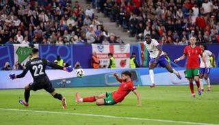 كولو مواني لاعب فرنسا