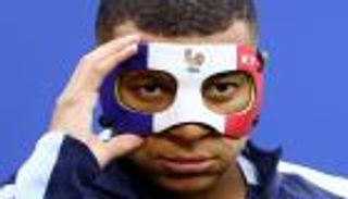 هل يغيب حتى نهاية اليورو؟.. تفاصيل إصابة مبابي أمام البرتغال