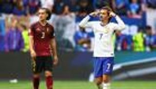 يورو 2024.. «جاسوس» يورط منتخب فرنسا ضد إسبانيا (فيديو)