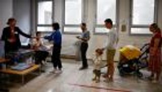 مستقبل فرنسا بين 3 تكتلات سياسية.. تعهدات تغازل الناخبين