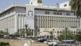 بسبب طريقة إرضاع الحفيد.. خلاف بين كويتية وزوجة ابنها يصل إلى القضاء