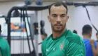 3 تجاوزات أطاحت بـ «الصخرة» جمال بلعمري من مولودية الجزائر