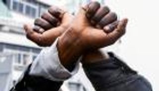 «حصن القصر» من حمم الغضب.. رئيس كينيا يقيل غالبية أعضاء الحكومة