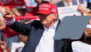 الرئيس الأمريكي السابق دونالد ترامب - رويترز