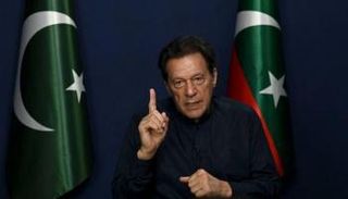 عمران خان رئيس الوزراء الباكستاني السابق