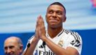 حفل تقديم كيليان مبابي مع ريال مدريد.. هل تجاوز فعالية كريستيانو رونالدو؟
