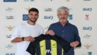 قبل حسام عوار.. ماذا قدم نجوم الجزائر في الدوري السعودي؟