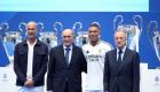 زيدان وبيريز.. قصة أسطورية في ريال مدريد لا يفسدها خصام