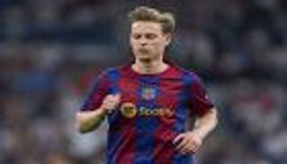 قميص برشلونة يثير الشكوك حول دي يونغ.. ما القصة؟