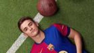 بـ «روح السداسية».. الكشف عن قميص برشلونة الجديد (فيديو)