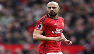 سفيان أمرابط بقميص مانشستر يونايتد