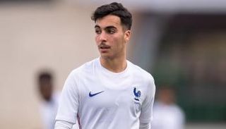 الموهبة يانيس سلامي