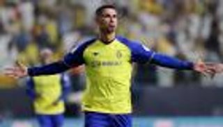 رونالدو يتصدر أعلى رواتب الدوري السعودي.. أين رياض محرز؟