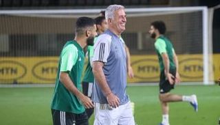 فلاديمير بيتكوفيتش مدرب منتخب الجزائر