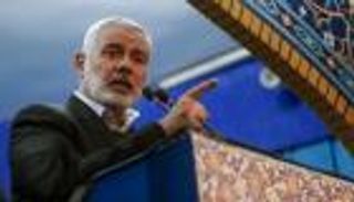 إسماعيل هنية.. تلميذ أحمد ياسين الذي استهدف بغزة وقتل بطهران