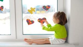 أعراض متلازمة الطفل الزجاجي