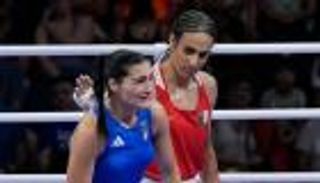 رسالة مؤثرة تنهي أزمة الملاكمة الجزائرية إيمان خليف