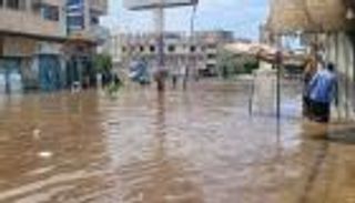 فيضانات اليمن.. السيول تحاصر المواطنين بالشوارع والمنازل