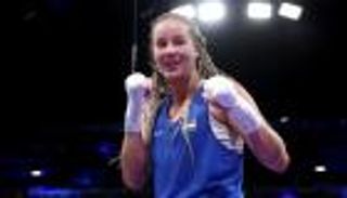 الملاكمة المجرية آنا لوكا: «ذكر أو أنثى سأهزم إيمان خليف»