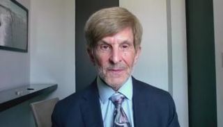  البروفيسور الأمريكي آلان ليشتمان ا