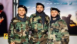 فؤاد شكر يتوسط 2 من قيادات حزب الله