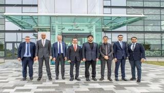 الشيخ مكتوم بن محمد بن راشد آل مكتوم يزور مجمع «لندن جيتواي»